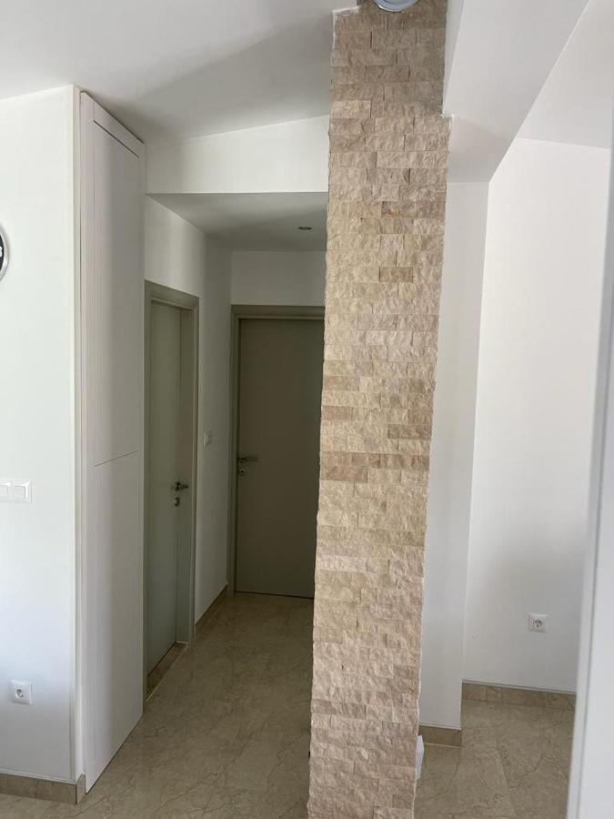 Apartman Nature Zvecanje Eksteriør bilde